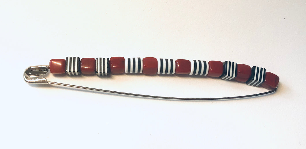 Scarf Pin in Red/Black/White